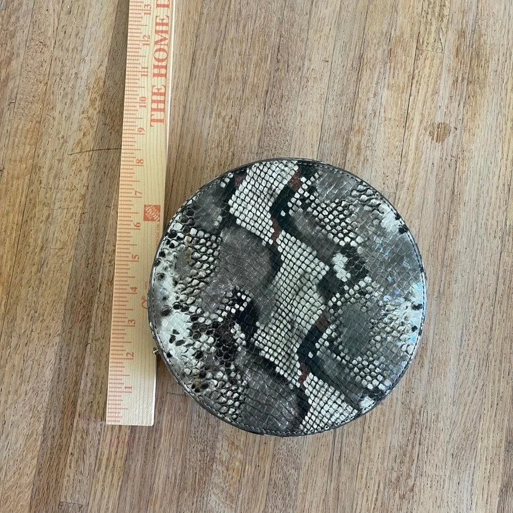 ANISA Snakeskin‎ Metallic Print Round Makeup Travel Case Bag Organizer